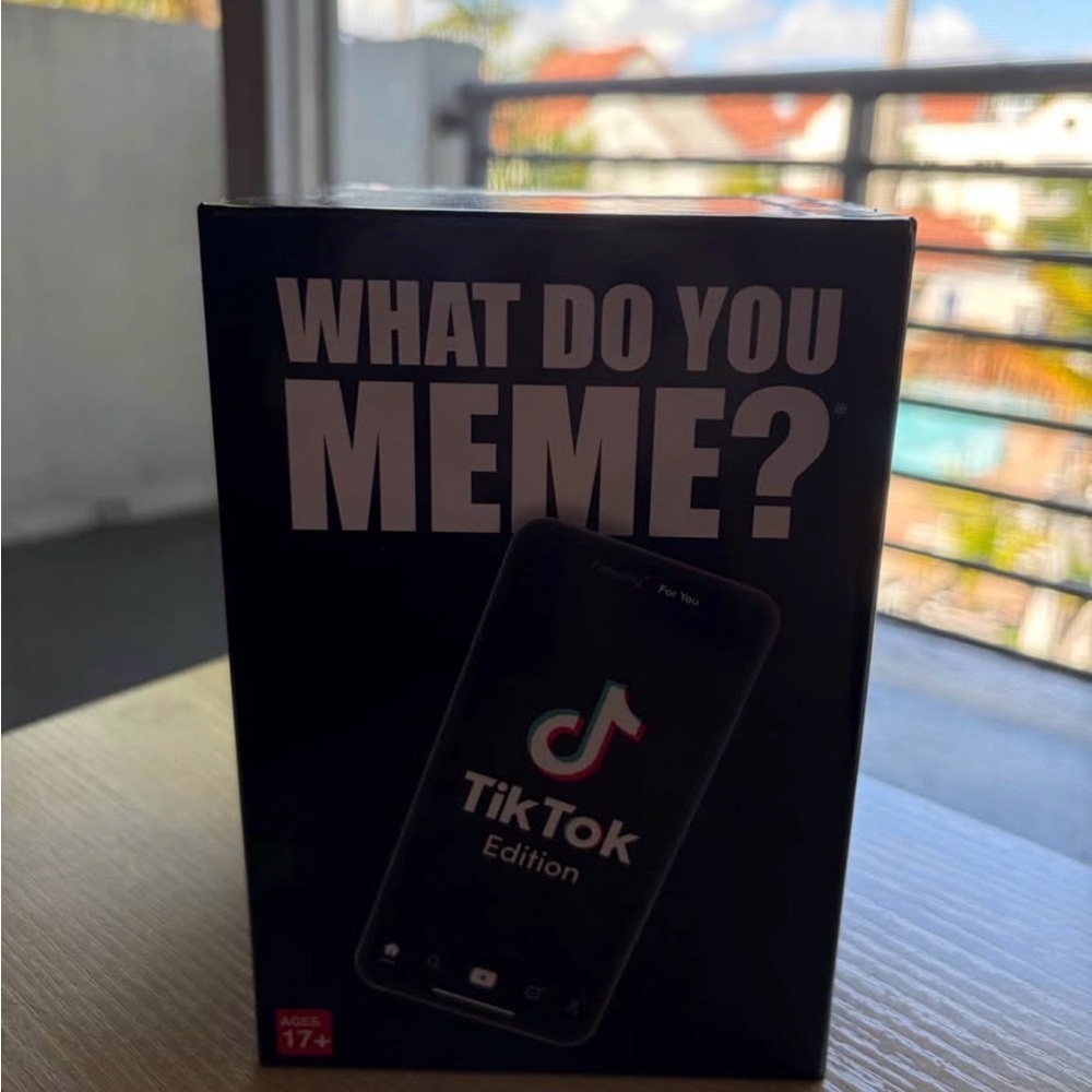 What Do You Meme? TikTok Edition Game